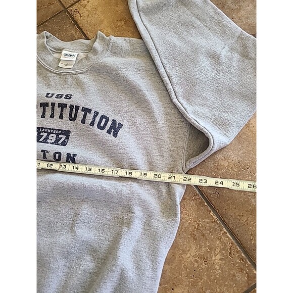Gildan VTG USS Constitution Sweatshirt Med Boston 1797 Grunge Streetwear Casual - Picture 5 of 8